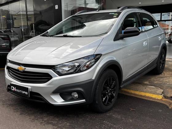 CHEVROLET ONIX 1.4 MPFI ACTIV 8V FLEX 4P AUTOMÁTICO